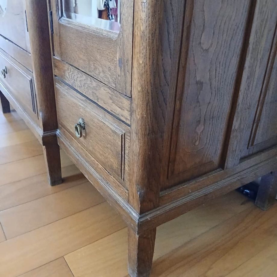 Ropero en madera