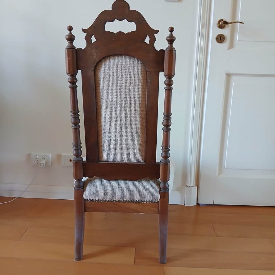 Silla estilo español