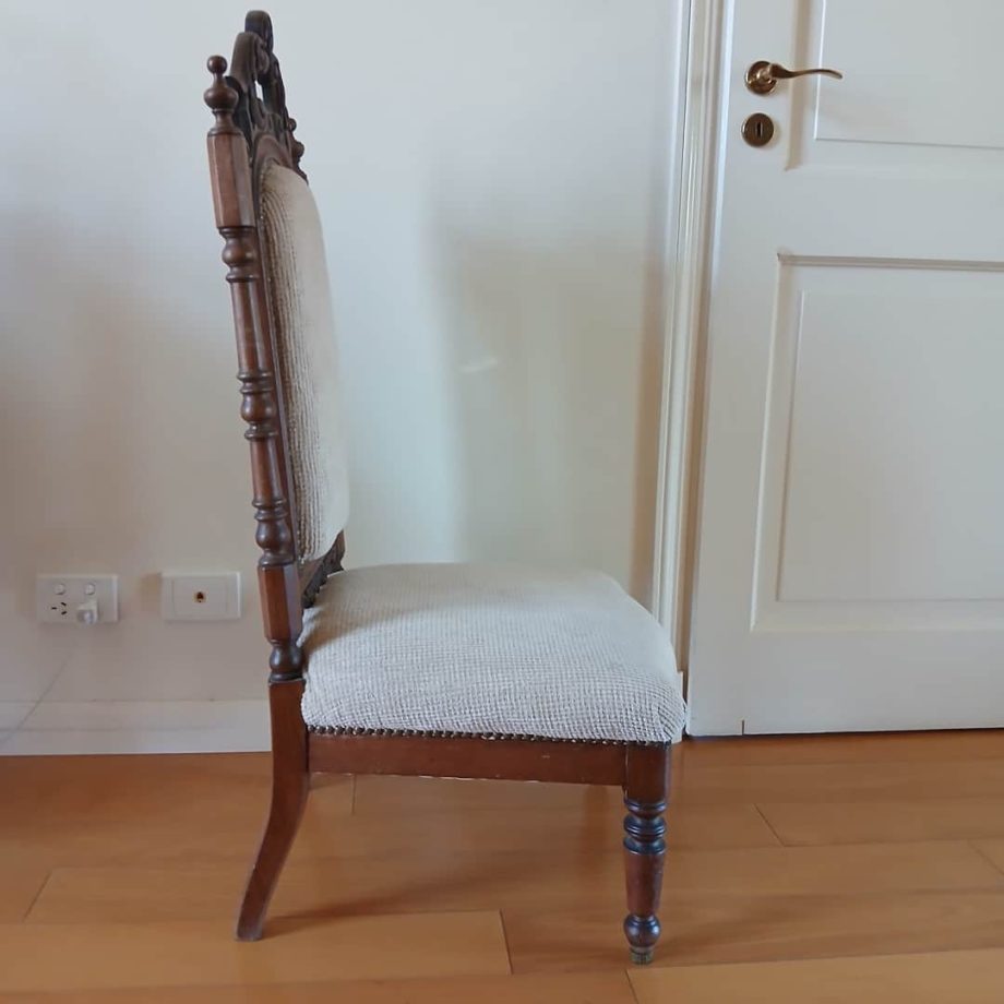 Silla estilo español