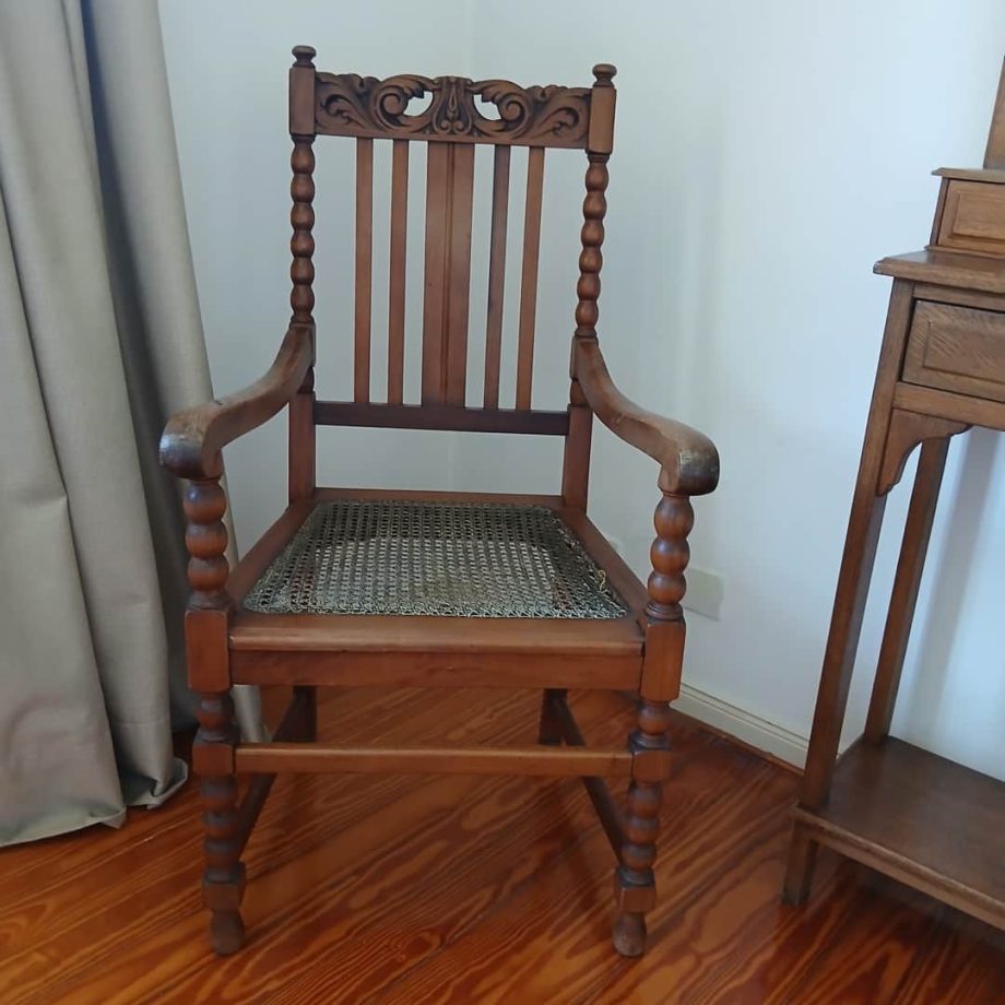 Silla en madera y esterilla