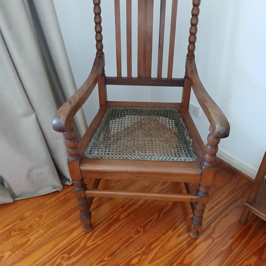 Silla en madera y esterilla