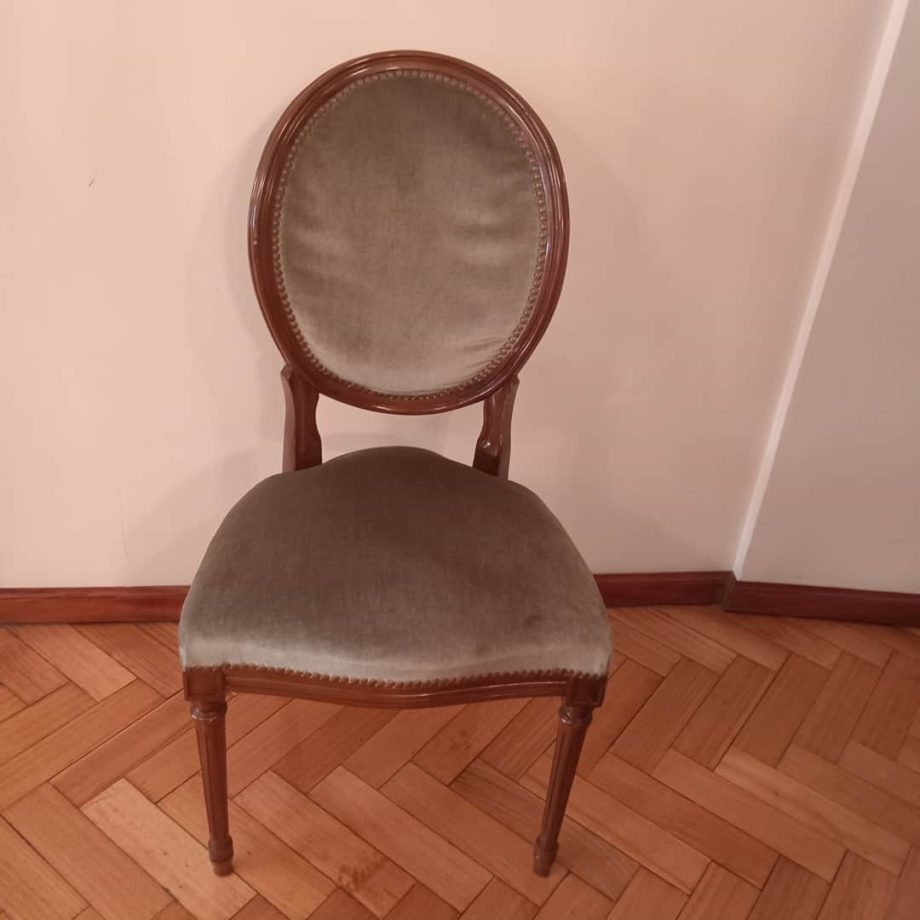 Juego de comedor estilo francés