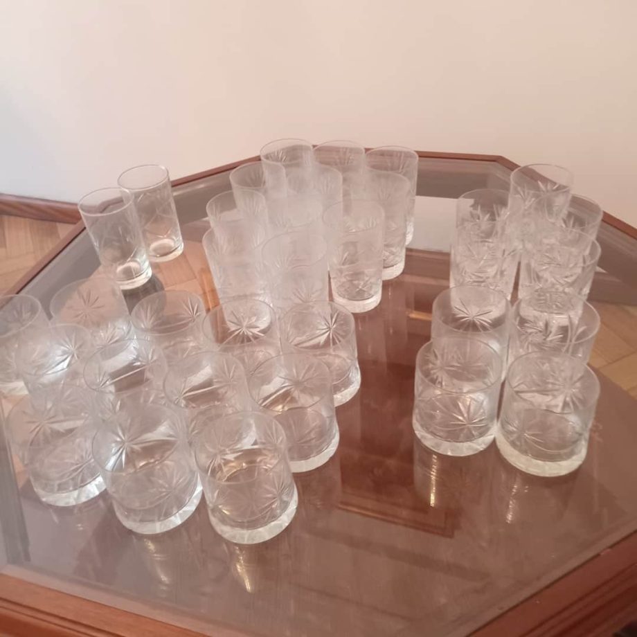 Lote de vasos tallados