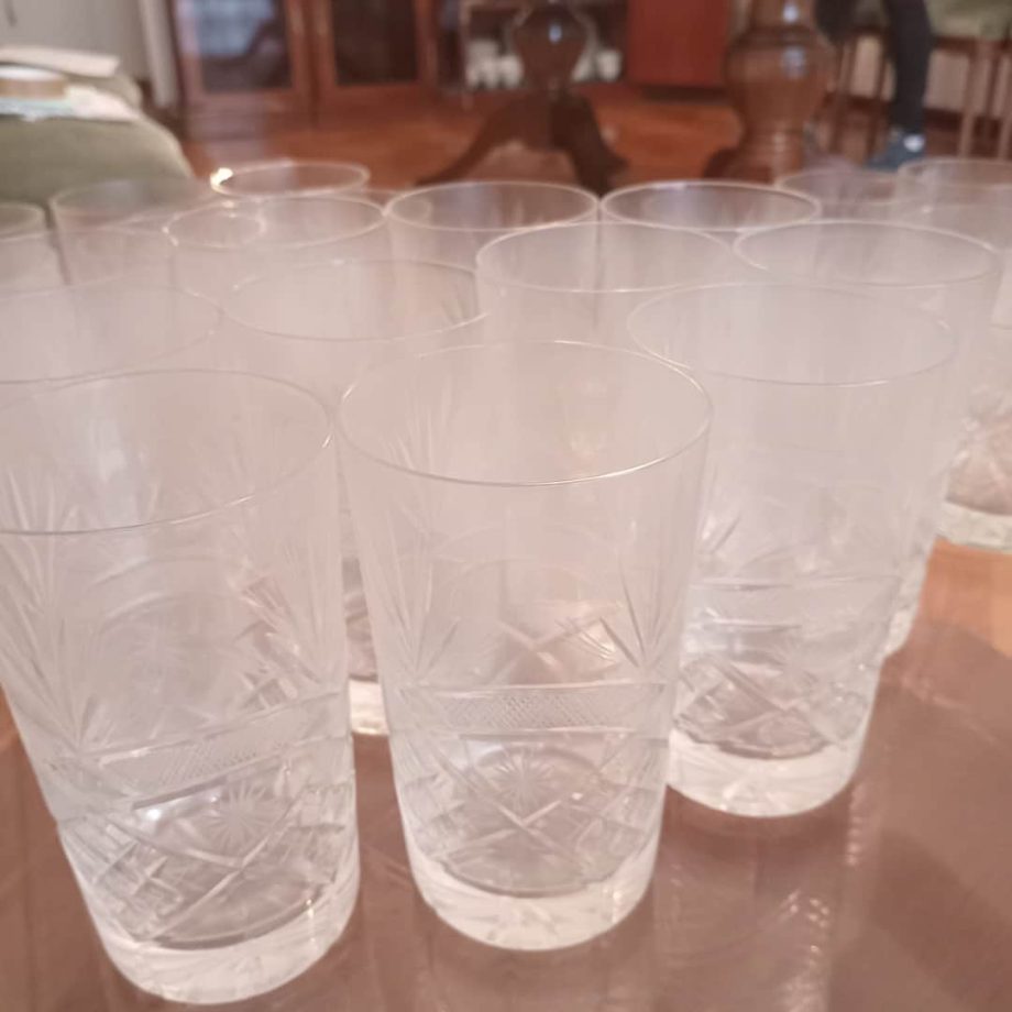 Lote de vasos tallados
