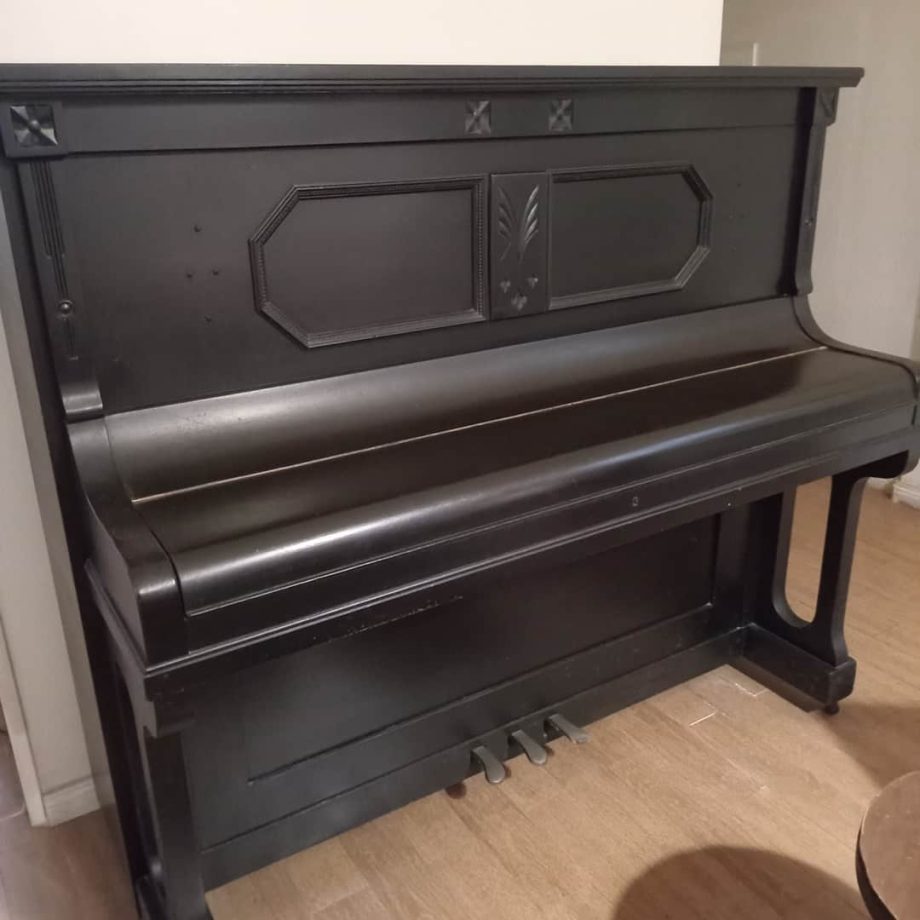 Piano + taburete