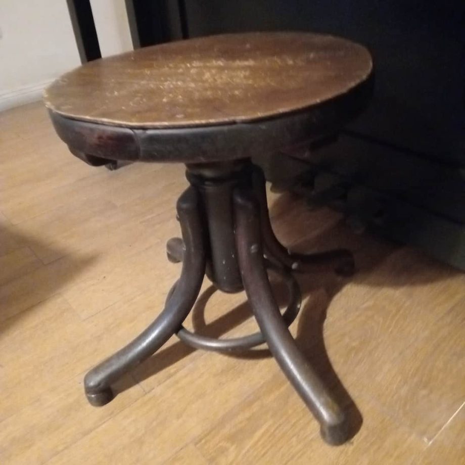 Piano + taburete