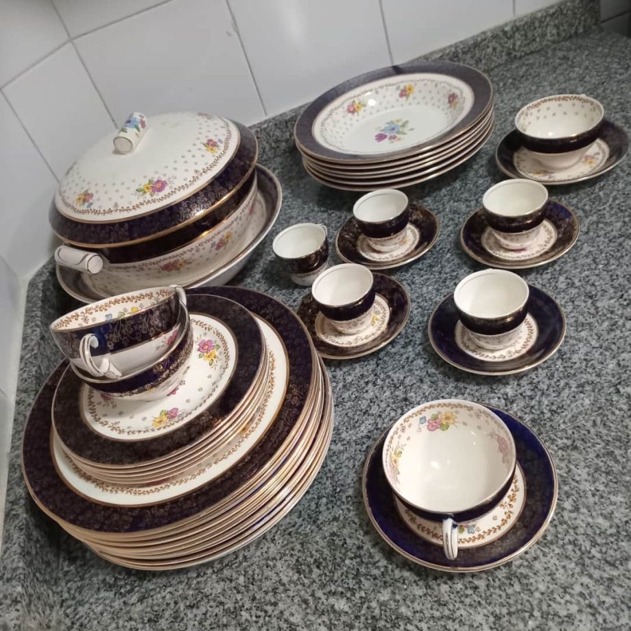 Lote de vajilla Barratt´s