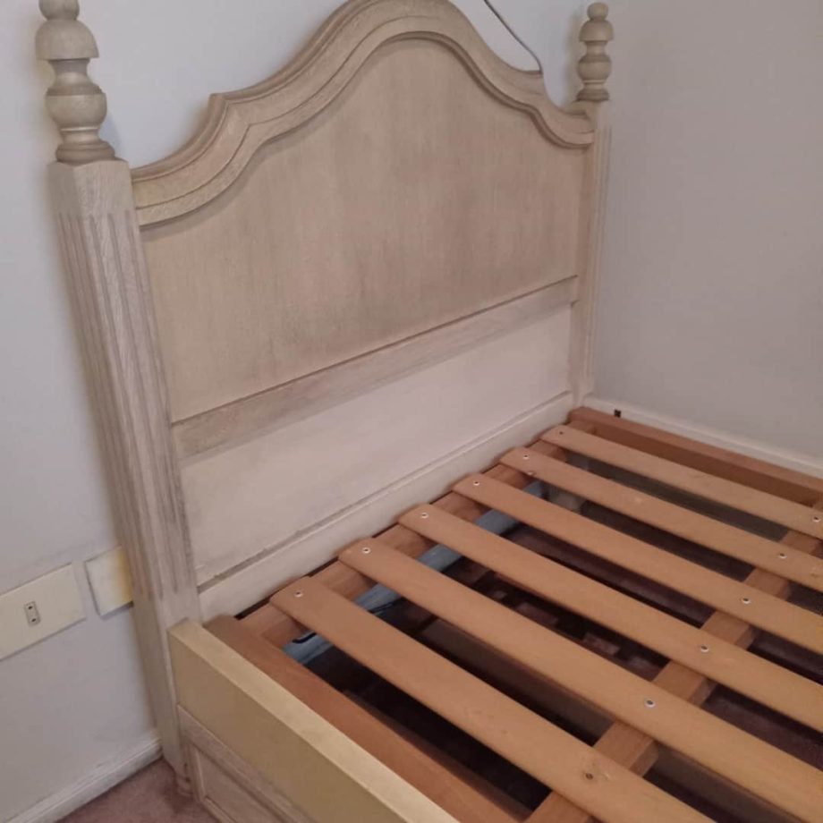 Cama 1 plaza patinada