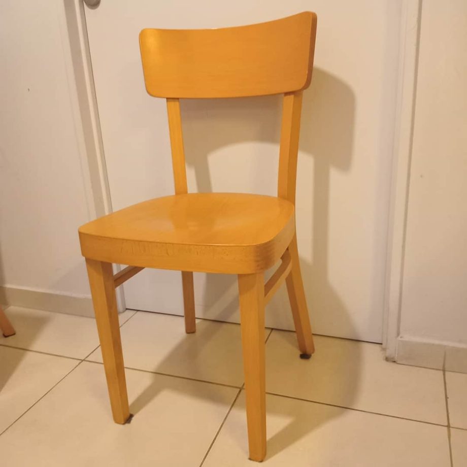 Mesa con 4 sillas