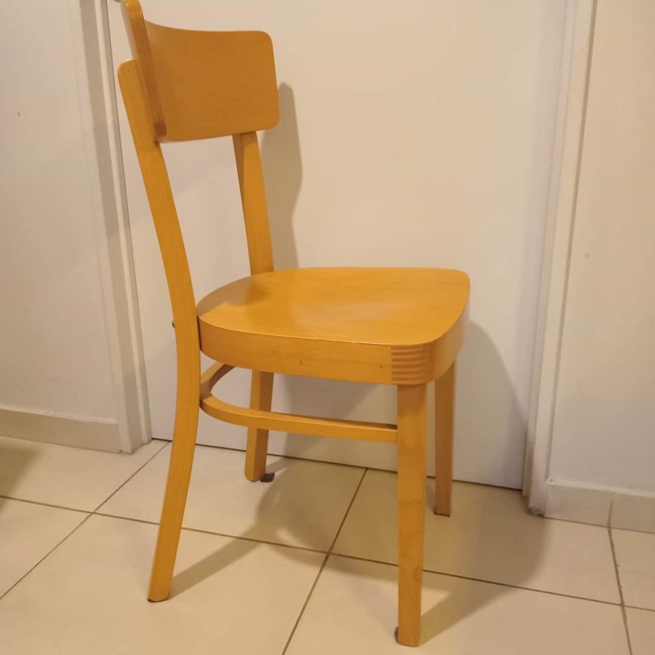 Mesa con 4 sillas