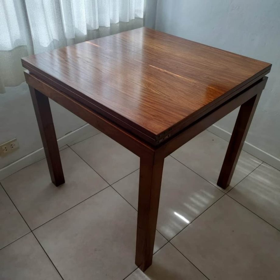 Mesa extensible en madera