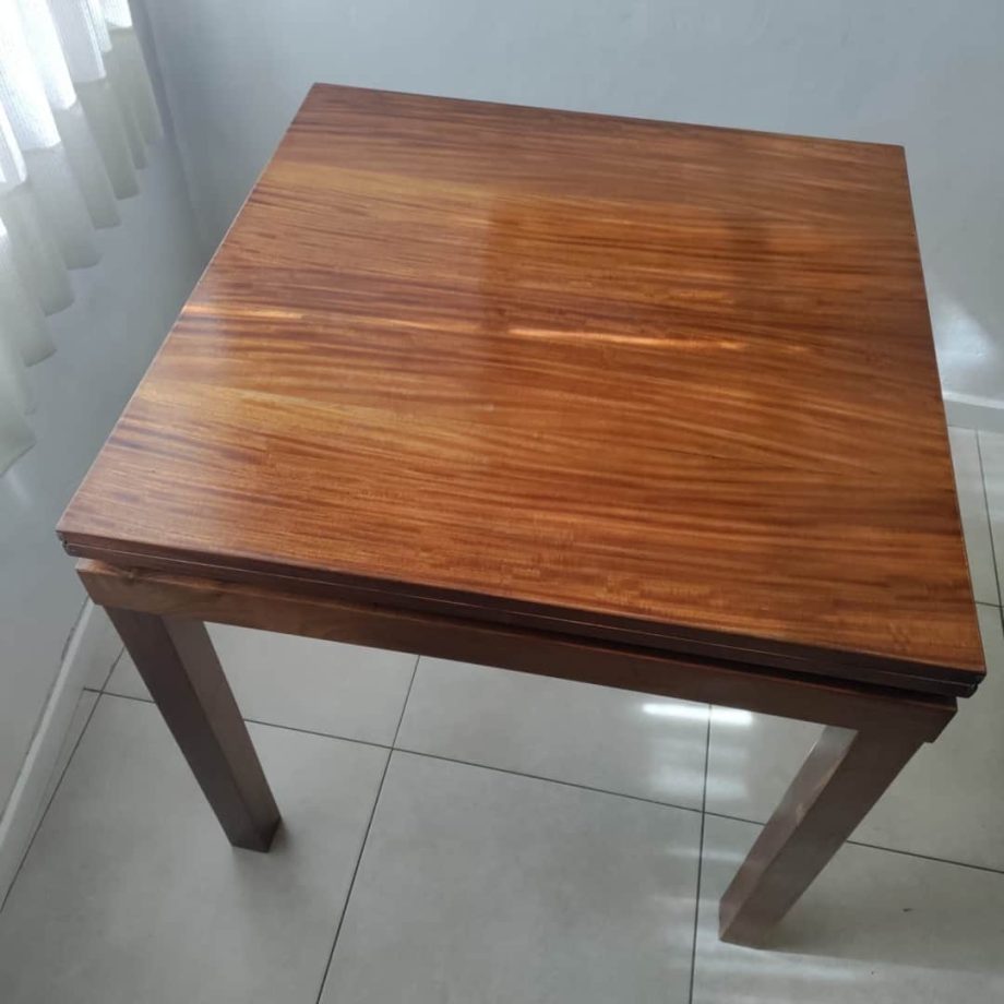 Mesa extensible en madera