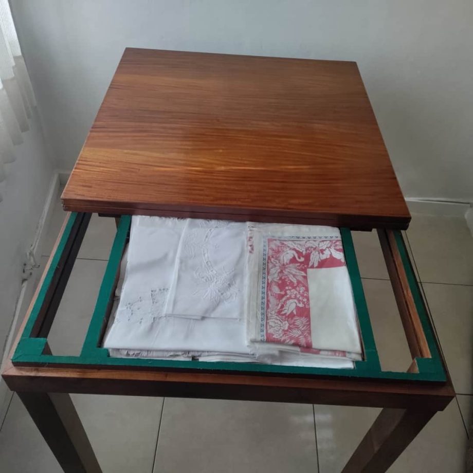 Mesa extensible en madera
