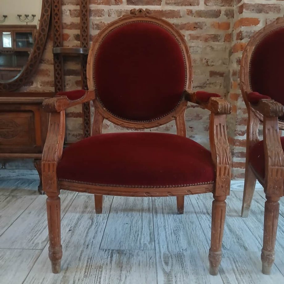 Par de sillones estilo francés