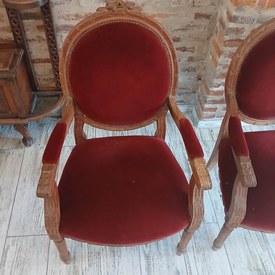 Par de sillones estilo francés