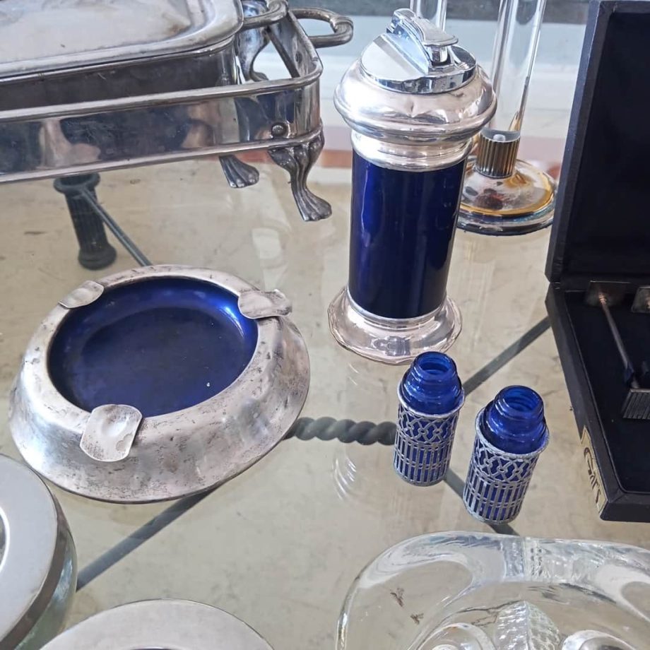 Lote de ceniceros y varios