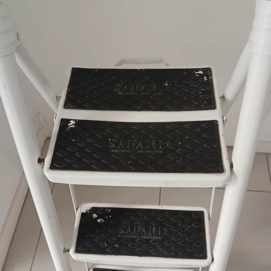 Escalera en metal