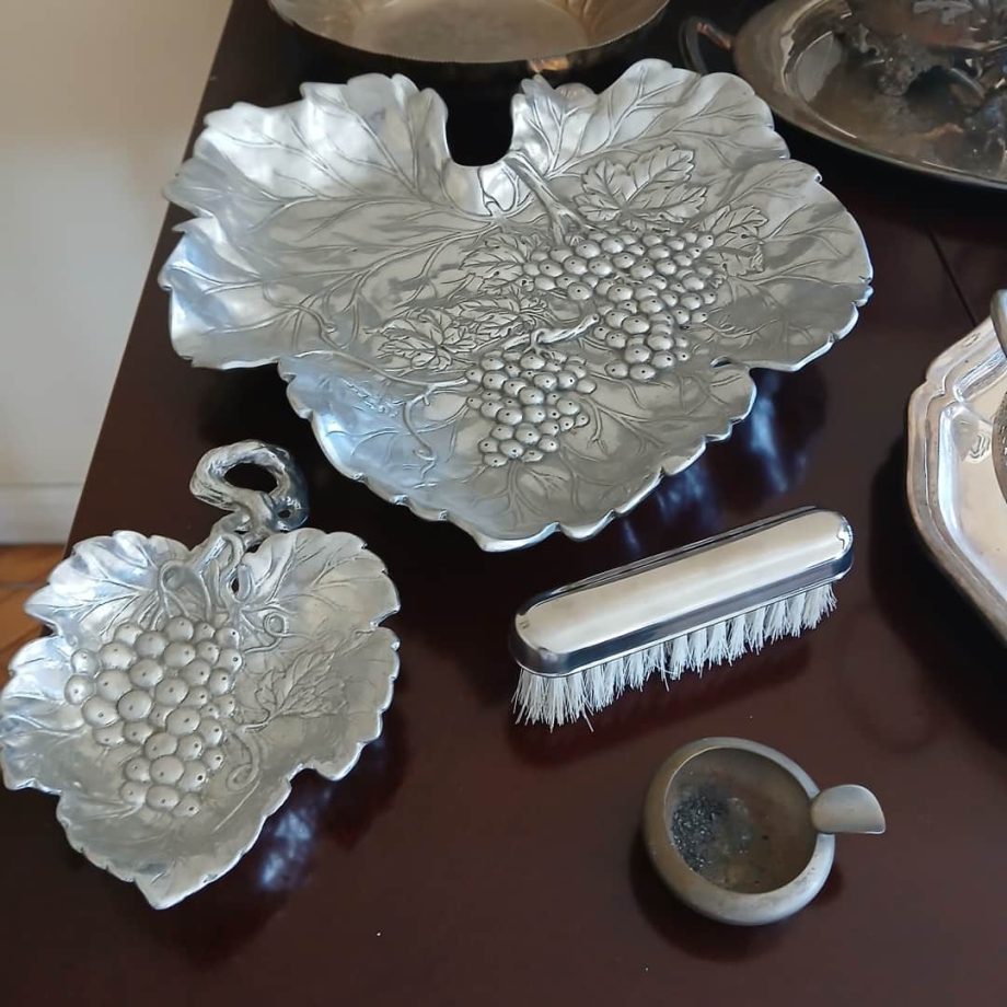 Metal plateado