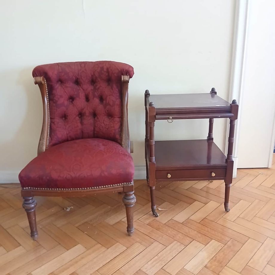 Sillón + mesa auxiliar