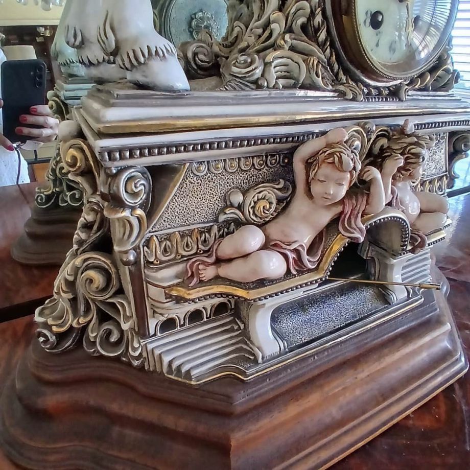 Graniture "Mujer a  caballo alado"
