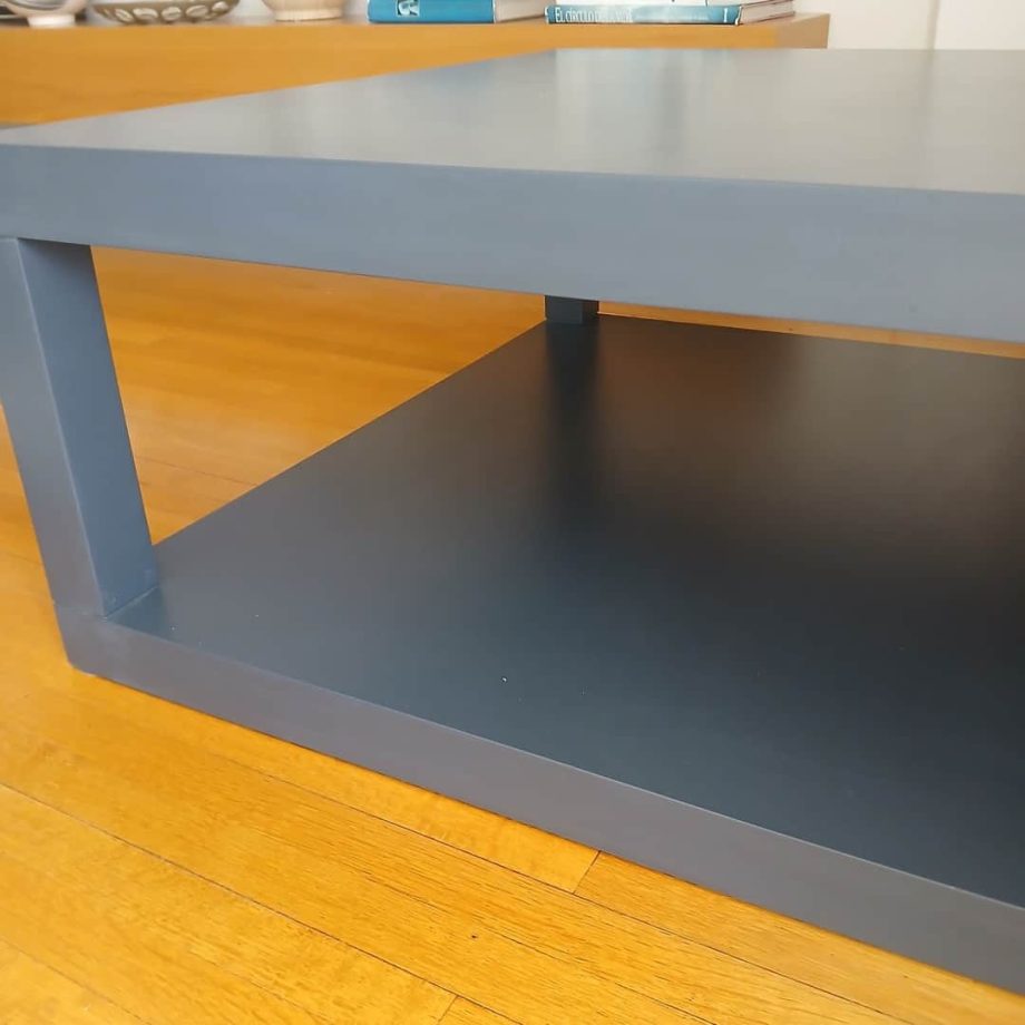 Mesa costado sofá
