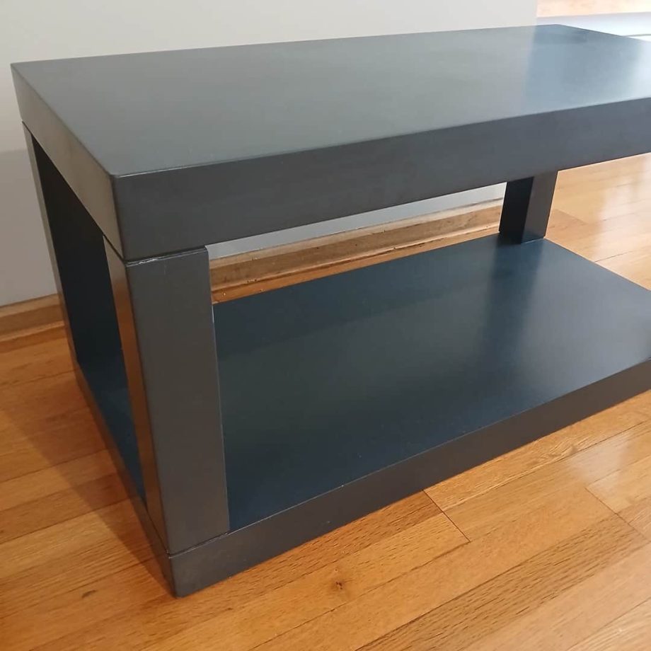 Mesa costado sofá