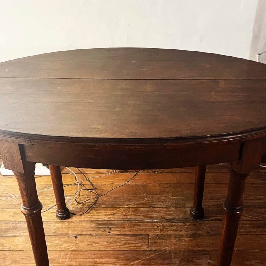 Mesa auxiliar oval