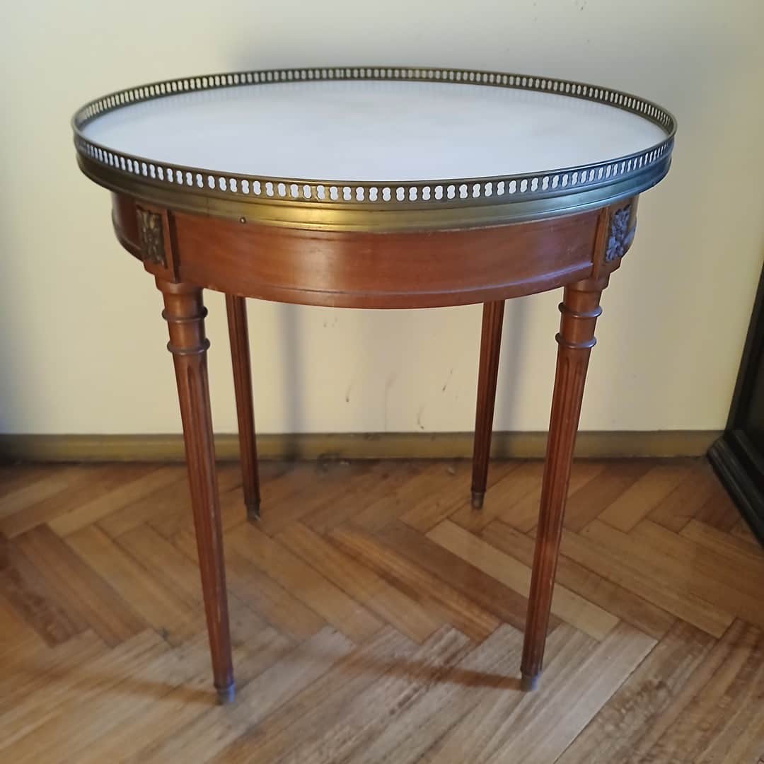 Mesa auxiliar redonda