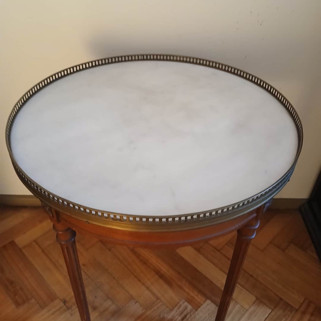 Mesa auxiliar redonda