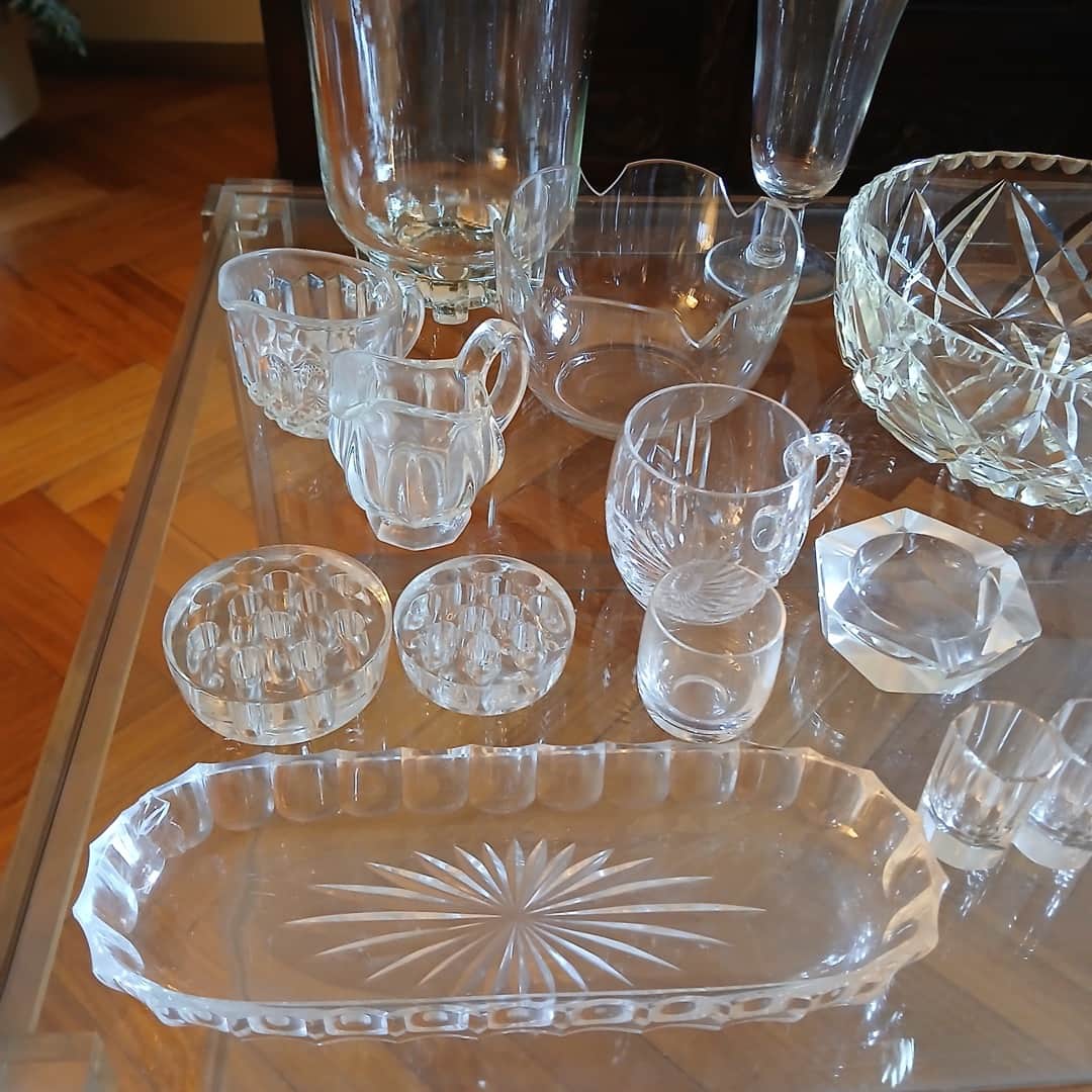 Lote de floreros y varios