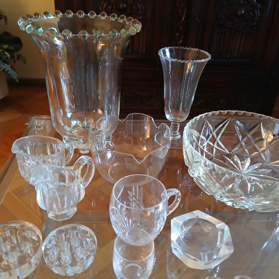 Lote de floreros y varios