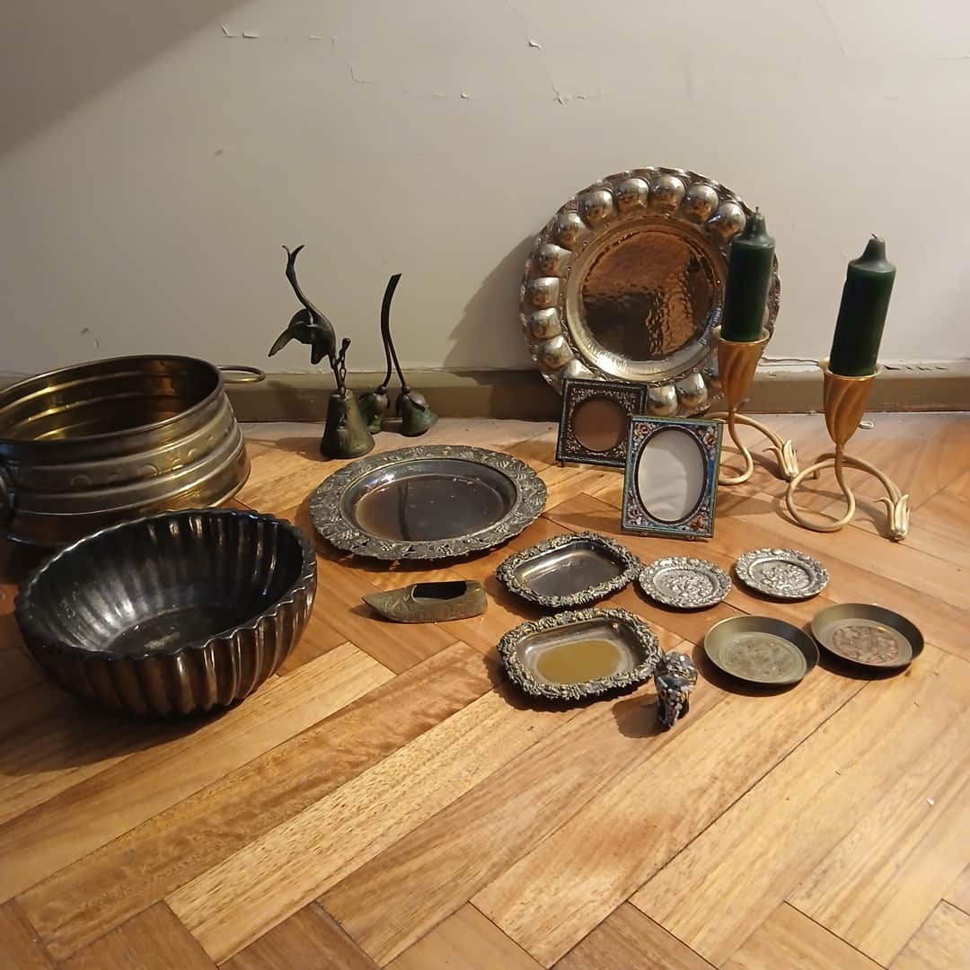 Lote de bronce y metal plateado