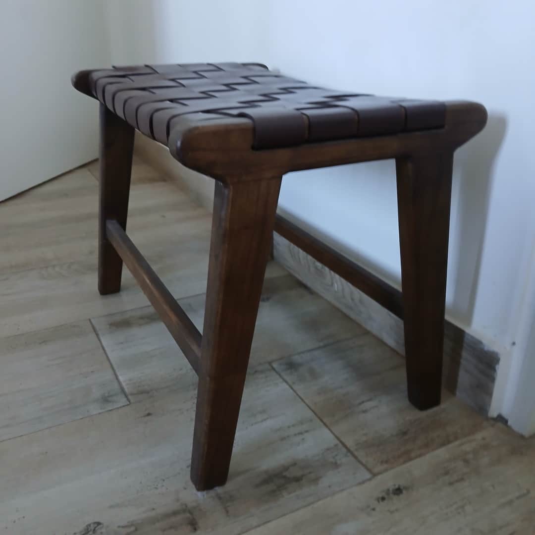 Banco en madera y cuero