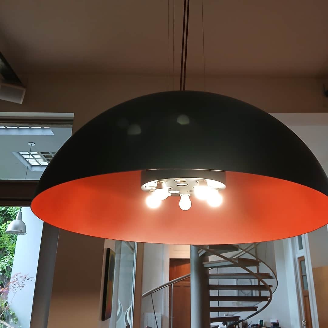 Lámpara 1/2 esfera colgante