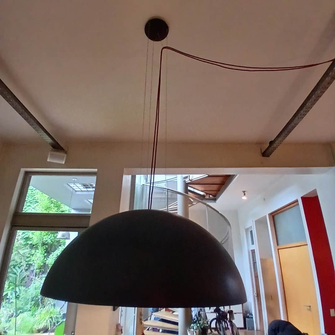 Lámpara 1/2 esfera colgante