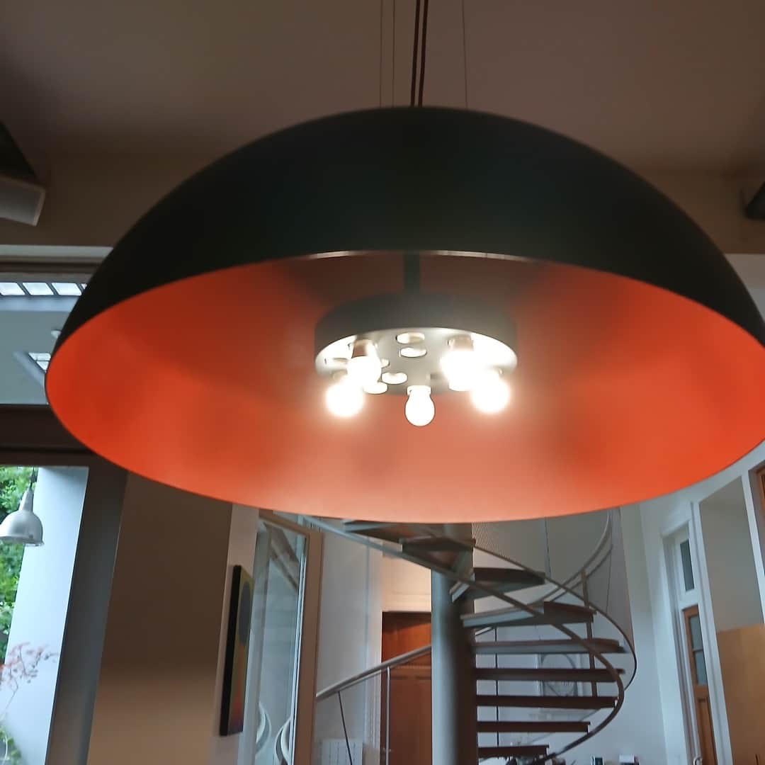 Lámpara 1/2 esfera colgante