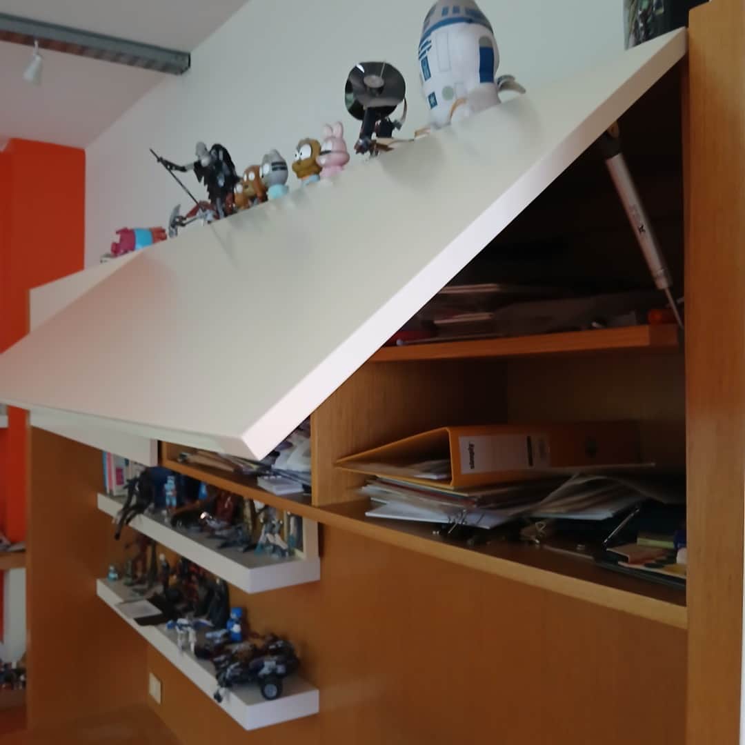 Mueble auxiliar de diseño