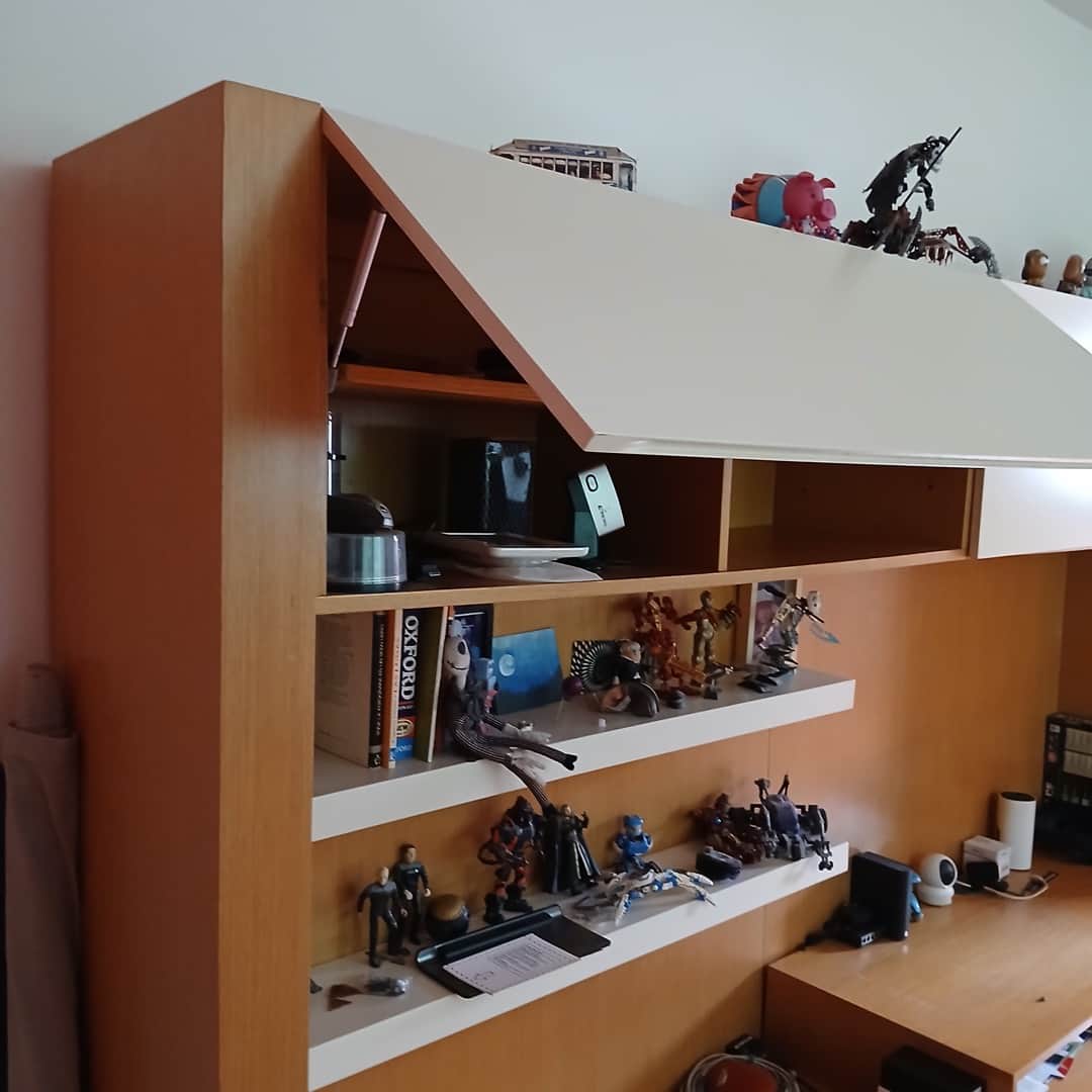 Mueble auxiliar de diseño