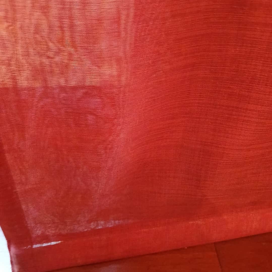 Paneles orientales color bordó