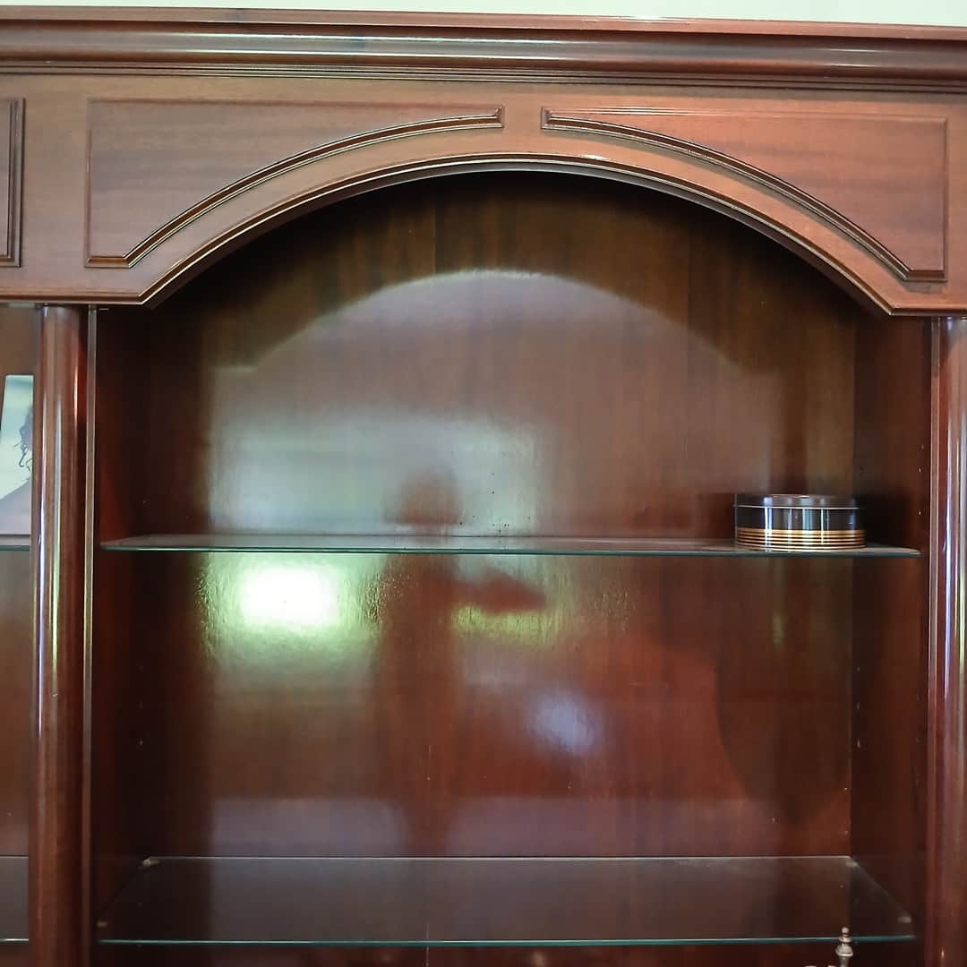 Importante biblioteca