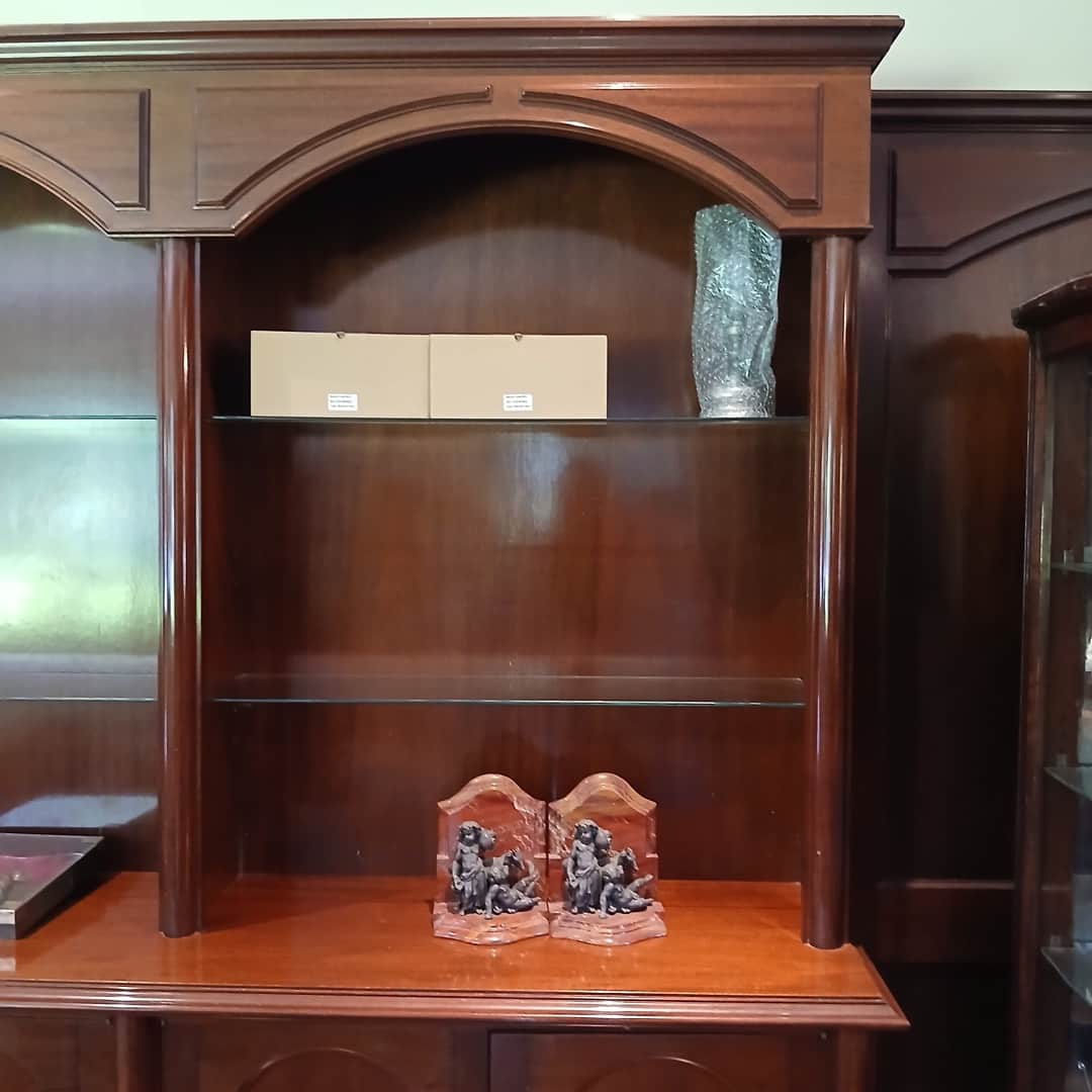 Importante biblioteca