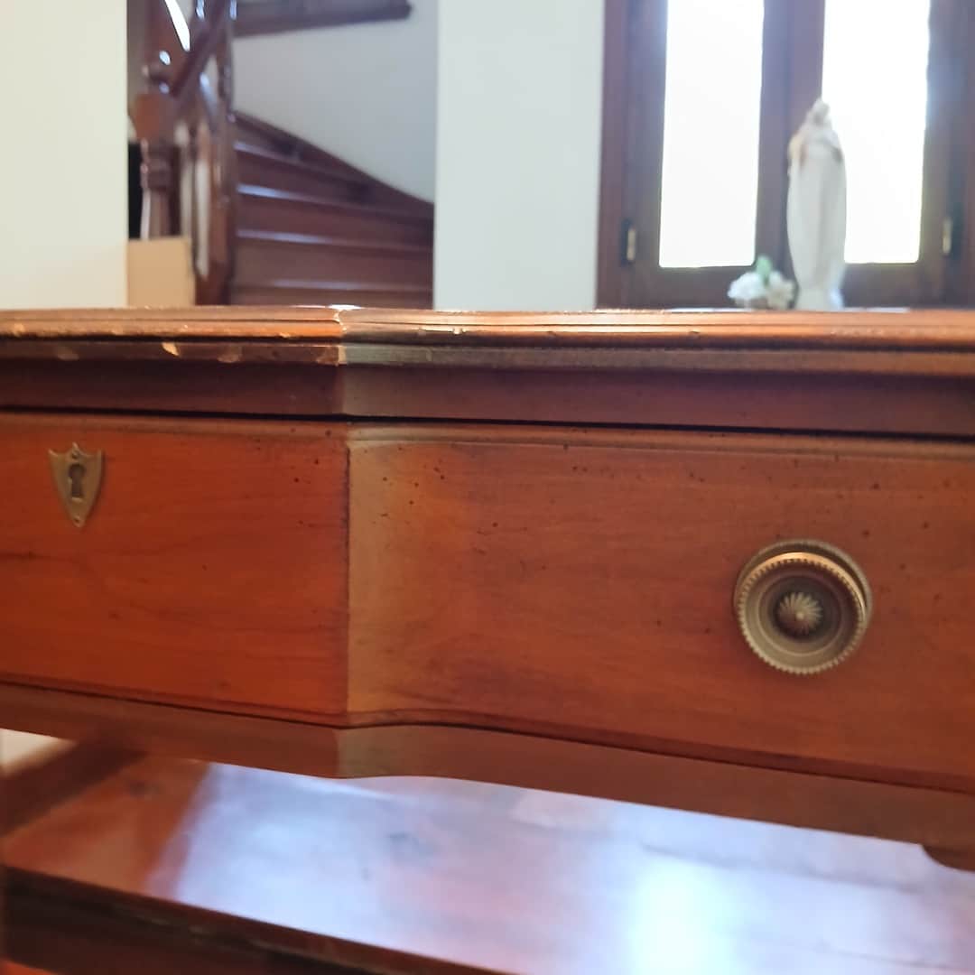 Consola en madera