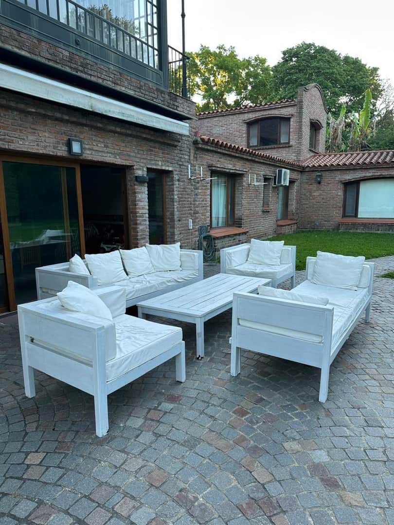 Juego de jardín en madera blanca