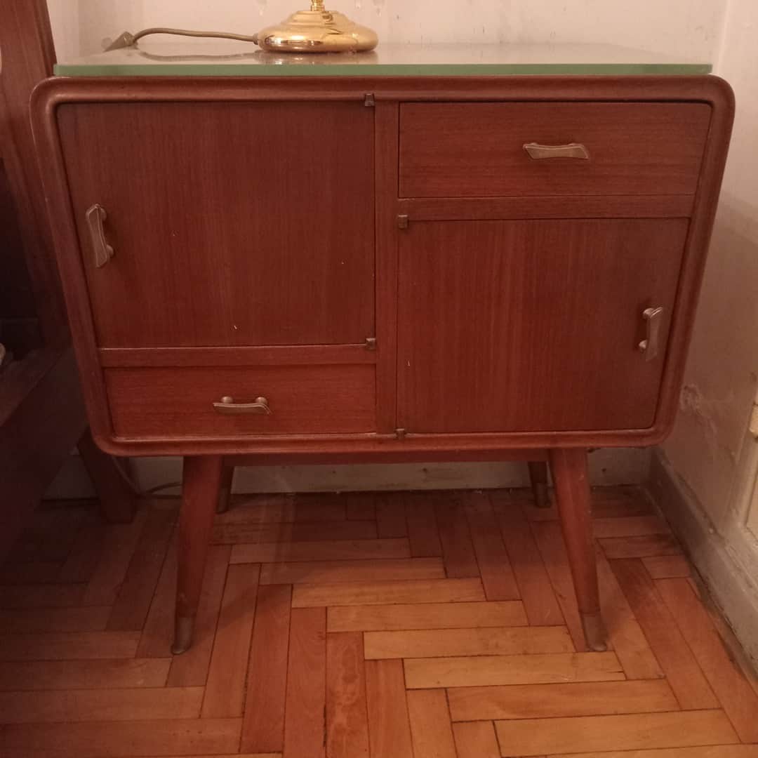 Par de mesas de luz vintage