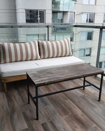 Sillón 2 cuerpos + Mesa