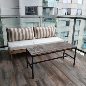 Sillón 2 cuerpos + Mesa