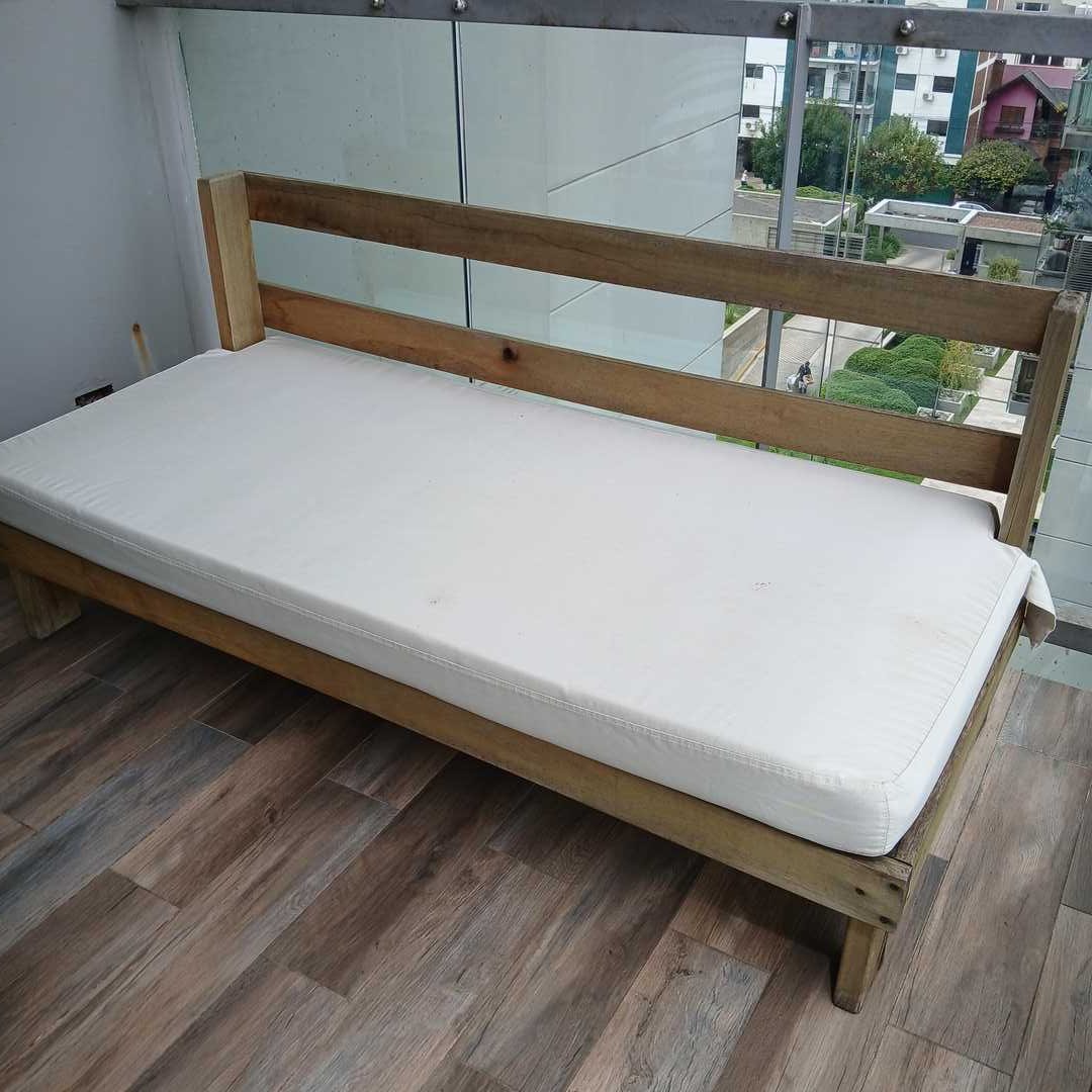 Sillón 2 cuerpos + Mesa