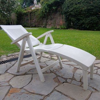 Reposera de plástico