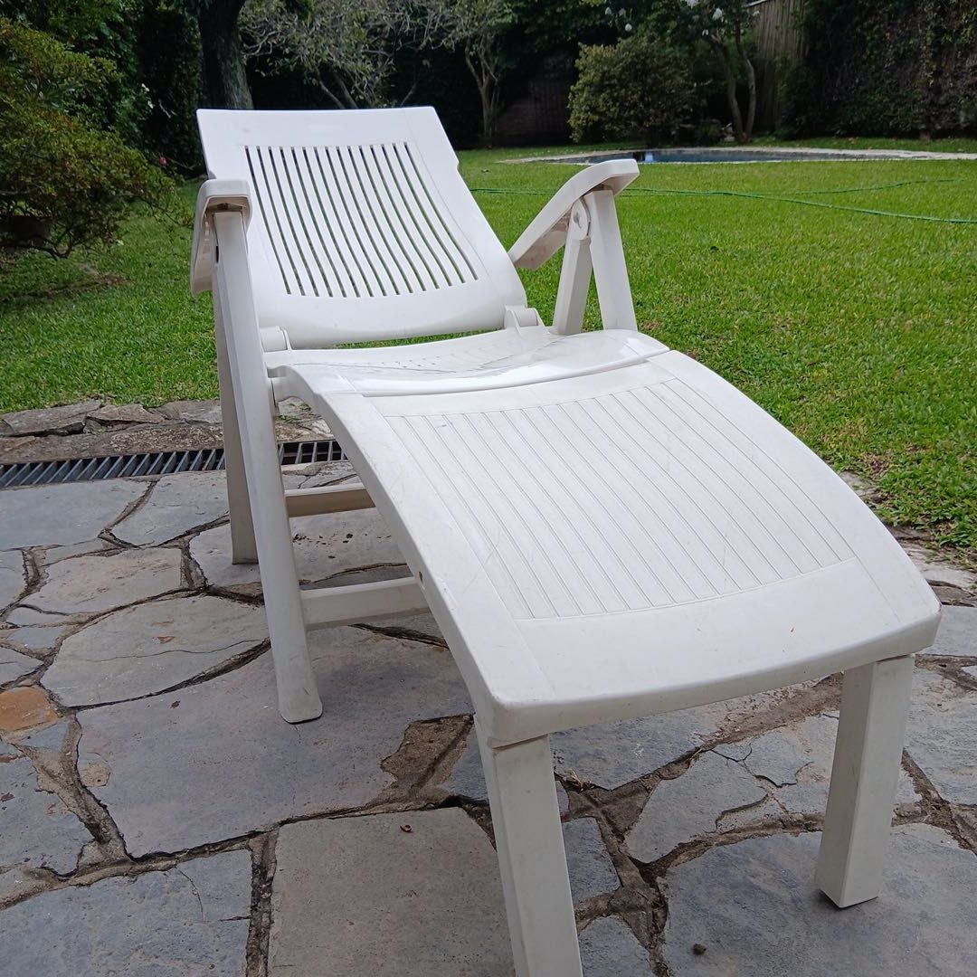 Reposera de plástico