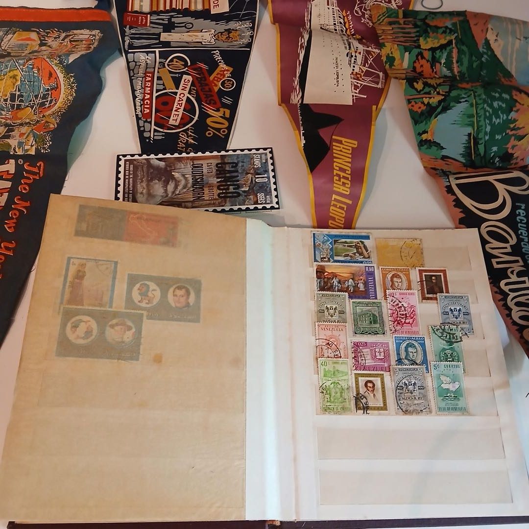 Estampillas y banderines